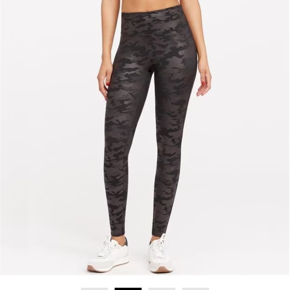 Spanx Leggings Womens Small Faux Leather Camo Shine High Rise Stretch Slimming